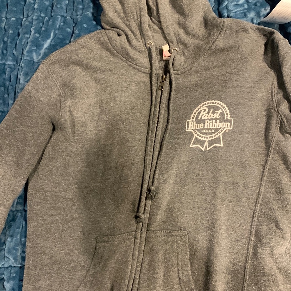 Large woman’s Pabst Blue Ribbon hoodie